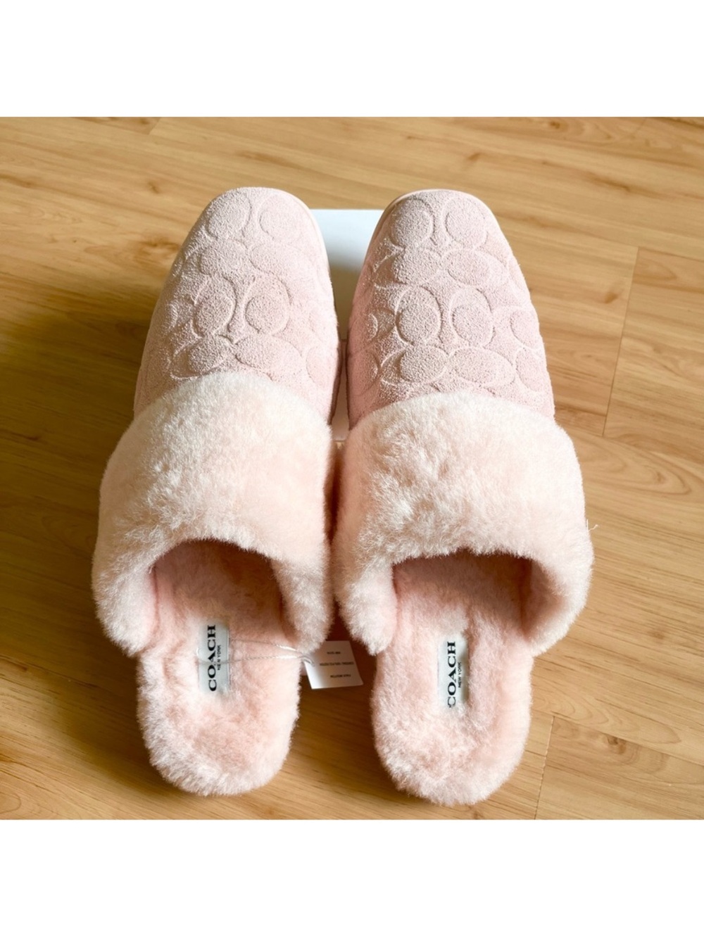 Coach Sherpa Flat Mule In Signature
Suede#CCX65 Women 10.0 US - Picture 5 of 8